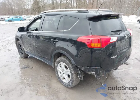 2015 Toyota Rav4 Le z USA, uszkodzony, nr VIN 2T3BFREV0FW322805